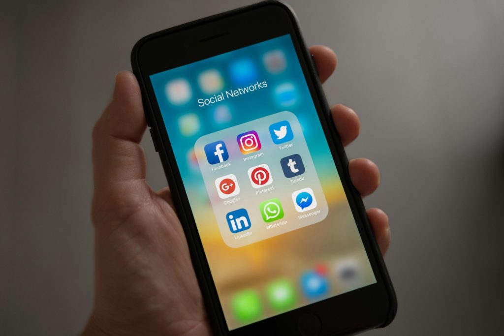 インスタグラム運用代行のメリットと成功事例